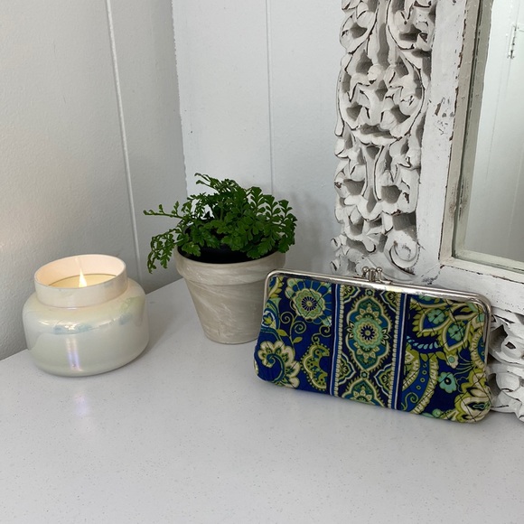 Vera Bradley Rhythm and Blues Wallet - Picture 1 of 10